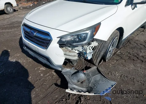 2018 Subaru Outback 2.5I Limited z USA, uszkodzony, nr VIN 4S4BSANC1J3279384